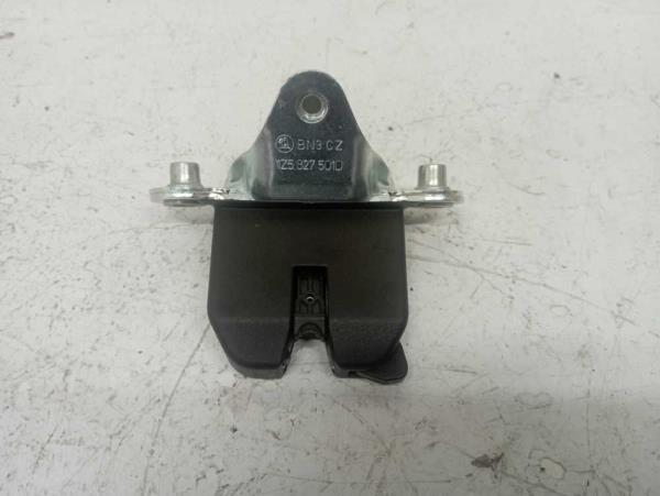 GACHE DE HAYON SKODA OCTAVIA BREAK - Vue 1